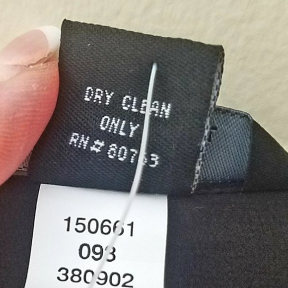 Victoria Secret Moda International 100% Silk Top W Lace Sz M - Picture 2 of 5